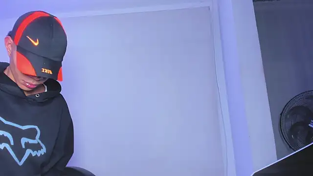 candyandmarilyn online show from 11-15-25, 03:59