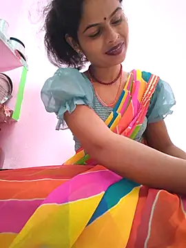 Eshna Dabral online show from 10-27-25, 01:42