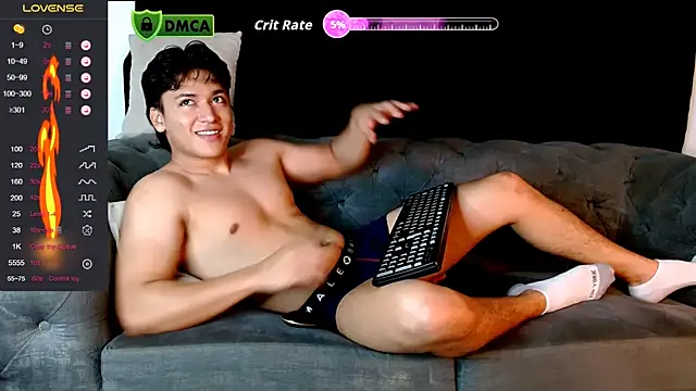 Snapshot of THE_LITTLE_LIAM chatting on 06-13-26, 04:43 THE LITTLE LIAM online show from 06-13-26, 04:43