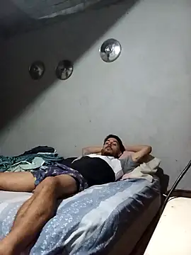 Snapshot of Tiococo420 chatting on 10-09-25, 09:24 Tiococo420 online show from 10-09-25, 09:24