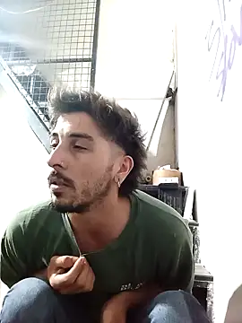 Snapshot of Tiococo420 chatting on 10-18-25, 02:25 Tiococo420 online show from 10-18-25, 02:25