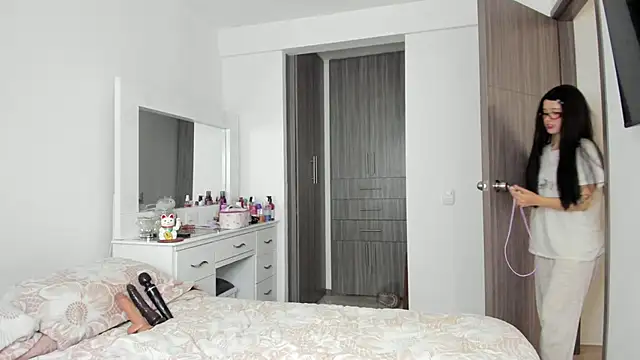 ImBunnyNova online show from 04-21-26, 02:01