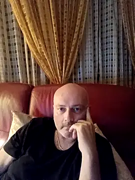 Alexis Bull online show from 10-19-25, 09:59