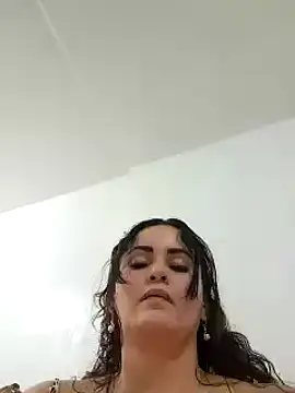 Saraslow online show from 11-30-25, 01:09