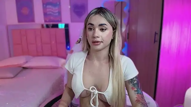 lunesweet online show from 10-20-25, 07:47