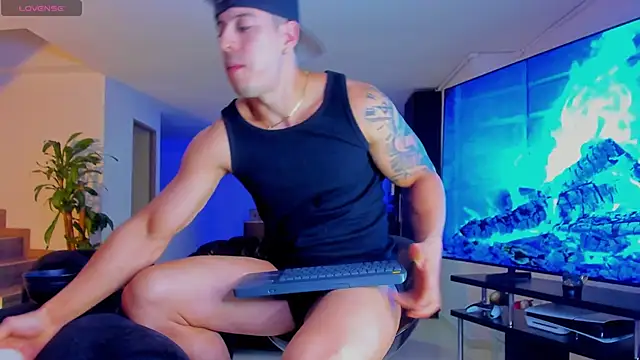 Lukas Green online show from 04-10-26, 07:46