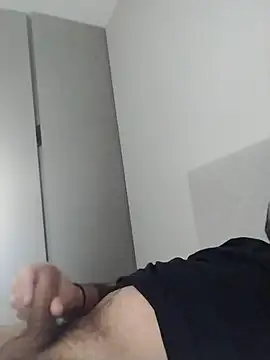 Snapshot of iunutmi chatting on 11-02-25, 10:17 iunutmi online show from 11-02-25, 10:17