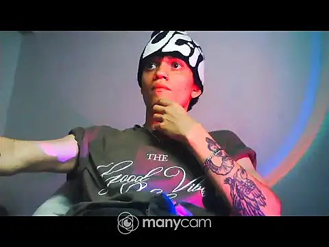 Snapshot of santihot089 chatting on 10-12-25, 12:20 santihot089 online show from 10-12-25, 12:20