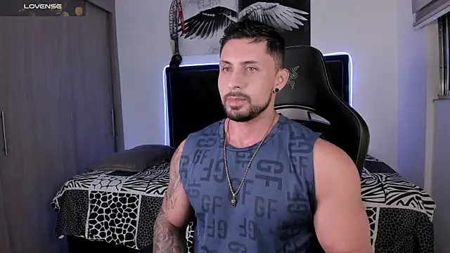 santi aesthetic online show from 07-02-26, 03:23