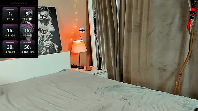 Kristy na online show from 11-10-25, 02:10