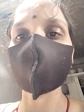 Snapshot of Soniy-Maax chatting on 09-13-25, 07:30 Soniy-Maax online show from 09-13-25, 07:30