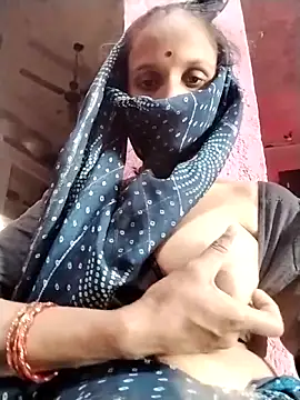 Snapshot of Soniy-Maax chatting on 11-11-25, 08:03 Soniy-Maax online show from 11-11-25, 08:03