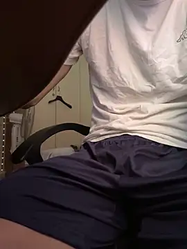 Snapshot of tipetto06 chatting on 09-10-25, 08:47 tipetto06 online show from 09-10-25, 08:47