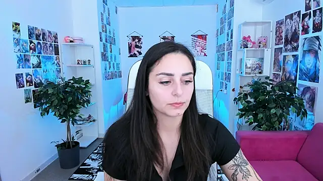 ValeriiMills online show from 11-06-25, 02:51