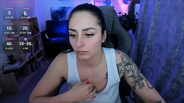 Snapshot of ValeriiMills chatting on 03-23-26, 10:03 ValeriiMills online show from 03-23-26, 10:03
