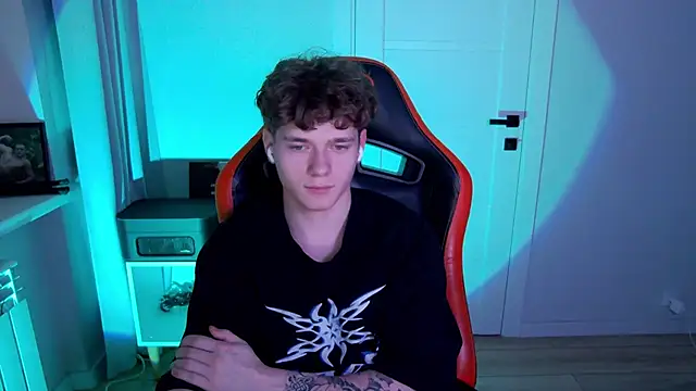 DanyDavis online show from 01-16-26, 01:37