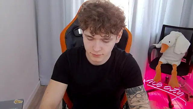 DanyDavis online show from 04-15-26, 11:17