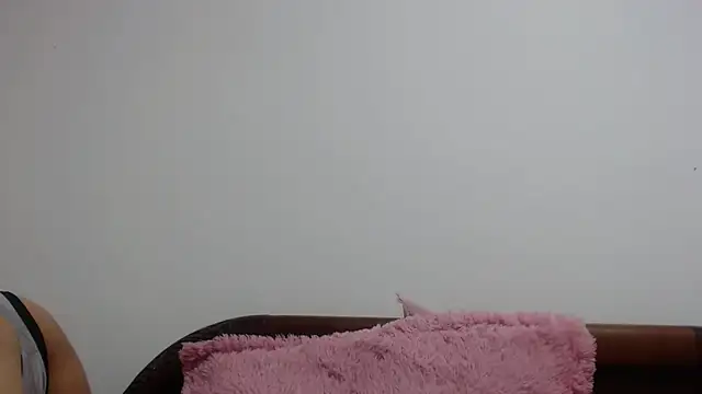 Snapshot of MeliSweet chatting on 03-17-26, 06:06 MeliSweet online show from 03-17-26, 06:06