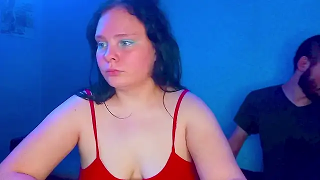 SweetPiggyx online show from 07-13-26, 06:33