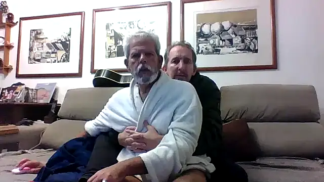 Snapshot of CasalcwBR chatting on 05-27-26, 04:20 CasalcwBR online show from 05-27-26, 04:20