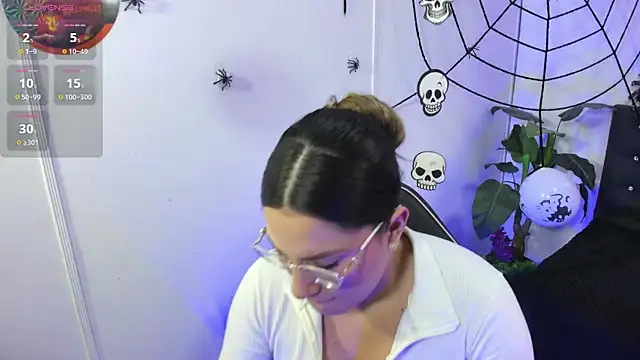 Snapshot of saaya_tay chatting on 10-25-25, 03:03 saaya tay online show from 10-25-25, 03:03