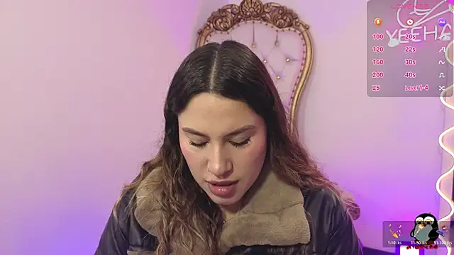 Snapshot of saaya_tay chatting on 11-22-25, 03:16 saaya tay online show from 11-22-25, 03:16