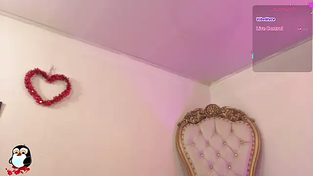 Snapshot of saaya_tay chatting on 11-24-25, 03:17 saaya tay online show from 11-24-25, 03:17