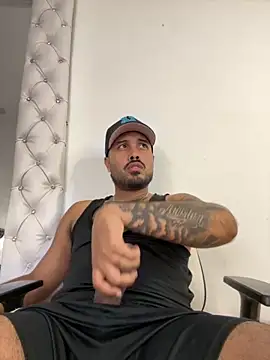 PapiStan online show from 12-05-25, 04:21