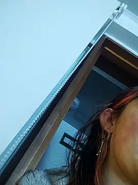 Snapshot of Cerecitaa02_ chatting on 10-06-25, 11:40 Cerecitaa02  online show from 10-06-25, 11:40