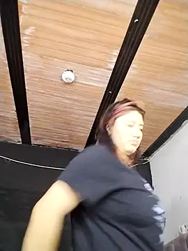 Snapshot of Cerecitaa02_ chatting on 10-11-25, 11:31 Cerecitaa02  online show from 10-11-25, 11:31