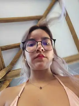 Pretty roxxyy online show from 12-14-25, 12:10