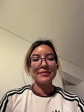 Pretty roxxyy online show from 03-08-26, 12:52