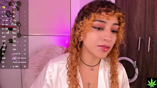 Snapshot of MaryJanelovers chatting on 09-26-25, 12:36 MaryJanelovers online show from 09-26-25, 12:36