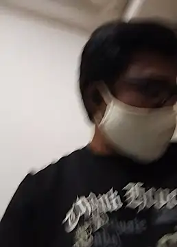 Snapshot of SunkLupus chatting on 03-22-25, 02:47 SunkLupus online show from 03-22-25, 02:47