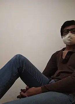 Snapshot of SunkLupus chatting on 03-23-25, 06:37 SunkLupus online show from 03-23-25, 06:37