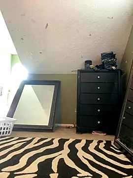 bankruptbabe online show from 10-24-25, 08:27