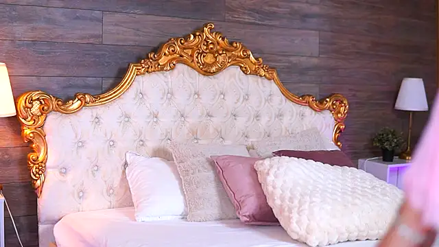 Snapshot of JessyKisss chatting on 11-22-25, 12:15 JessyKisss online show from 11-22-25, 12:15