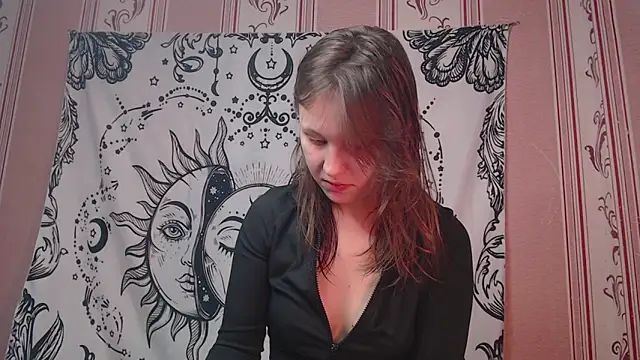 Snapshot of Thighswithspikes chatting on 09-09-25, 09:20 Thighswithspikes online show from 09-09-25, 09:20