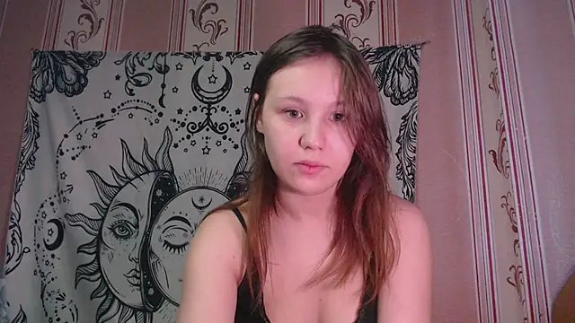 Snapshot of Thighswithspikes chatting on 11-06-25, 07:20 Thighswithspikes online show from 11-06-25, 07:20