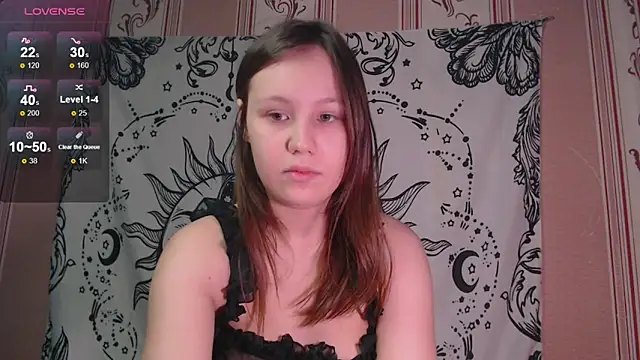 Snapshot of Thighswithspikes chatting on 11-21-25, 10:14 Thighswithspikes online show from 11-21-25, 10:14