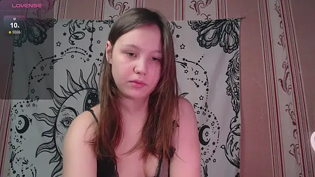 Snapshot of Thighswithspikes chatting on 11-24-25, 07:19 Thighswithspikes online show from 11-24-25, 07:19