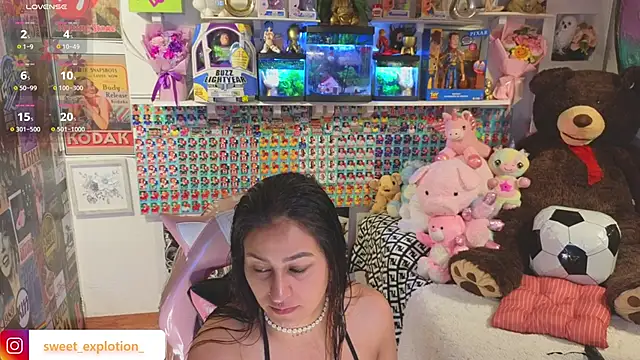 Snapshot of sweet-temptation_ chatting on 06-21-26, 04:04 sweet-temptation online show from 06-21-26, 04:04