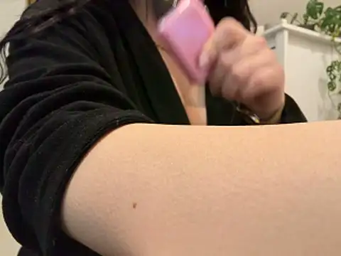 MoonlitLust online show from 04-25-26, 07:11