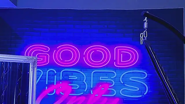 AlessiaCroft online show from 04-06-26, 04:10