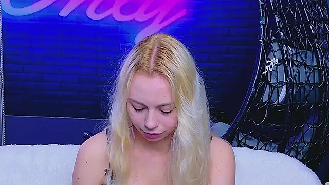 AlessiaCroft online show from 04-23-26, 04:03