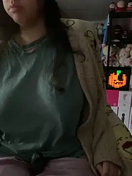 w3tkittty online show from 11-18-25, 03:27