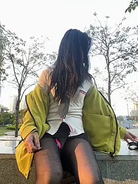 AiBanana online show from 11-28-25, 09:23