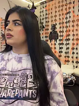 Snapshot of Kariina__69 chatting on 10-25-25, 03:25 Kariina 69 online show from 10-25-25, 03:25