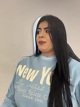 Snapshot of Kariina__69 chatting on 11-15-25, 08:16 Kariina 69 online show from 11-15-25, 08:16