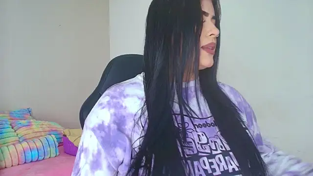 Snapshot of Kariina__69 chatting on 11-25-25, 02:22 Kariina 69 online show from 11-25-25, 02:22